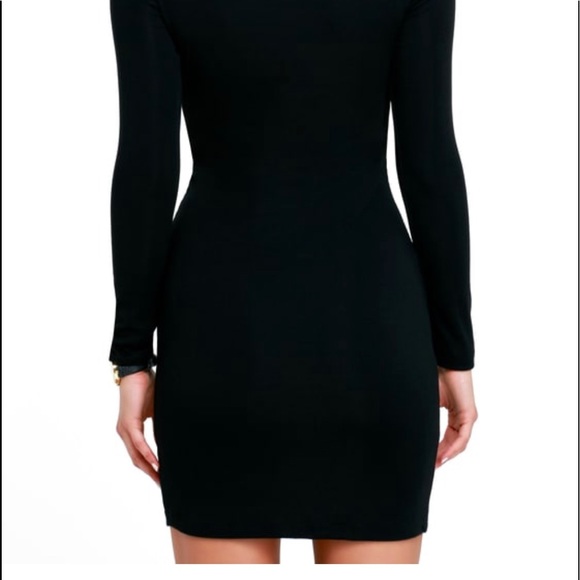Long Sleeve fitted dress - Picture 2 of 4